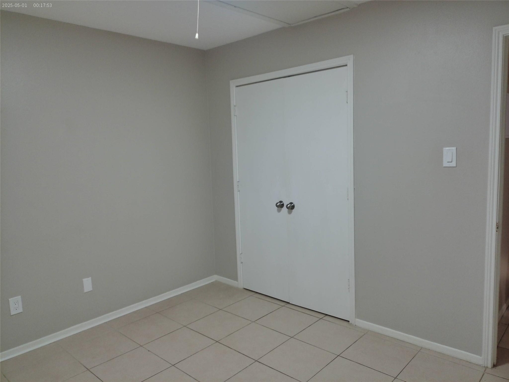 1102 W Tri Oaks Lane - Photo 10