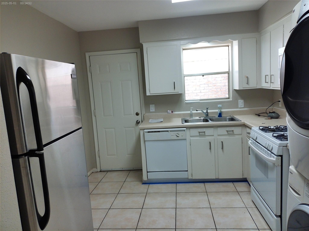 1102 W Tri Oaks Lane - Photo 3