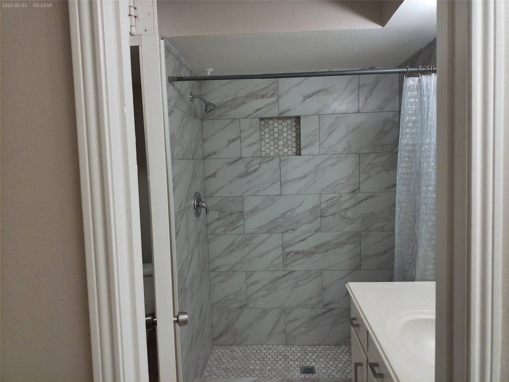 1102 W Tri Oaks Lane - Photo 18