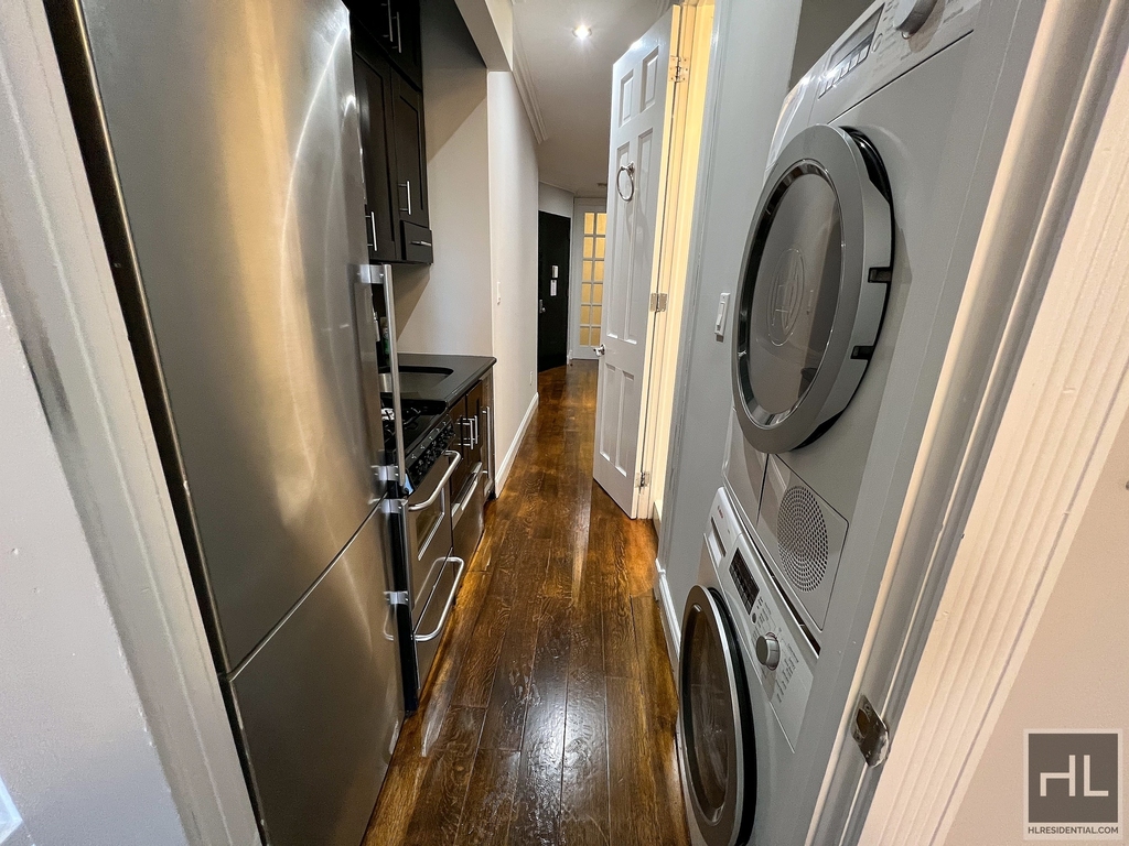 West 103rd Street - Photo 1