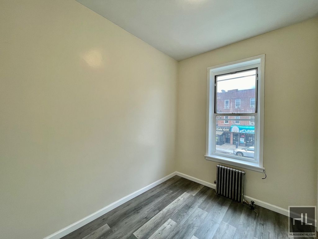 34 Avenue - Photo 8