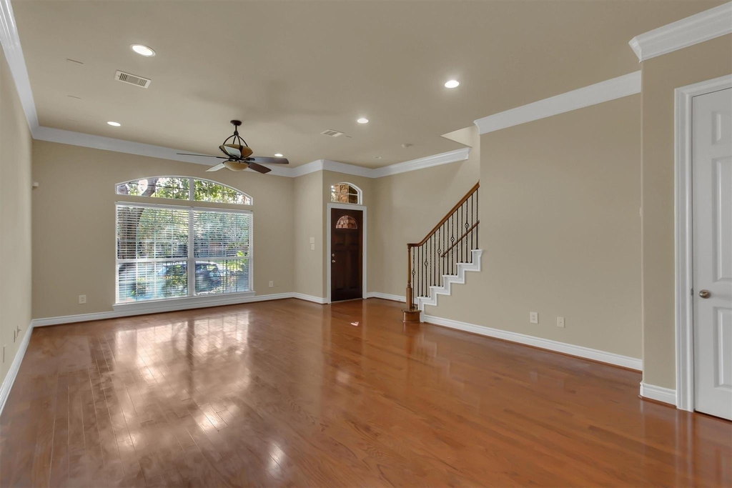 9006 Lakes At 610 Drive - Photo 5