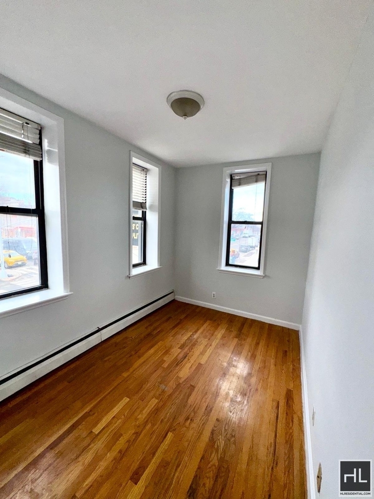 36 Avenue - Photo 2