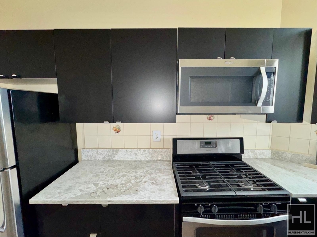 36 Avenue - Photo 9