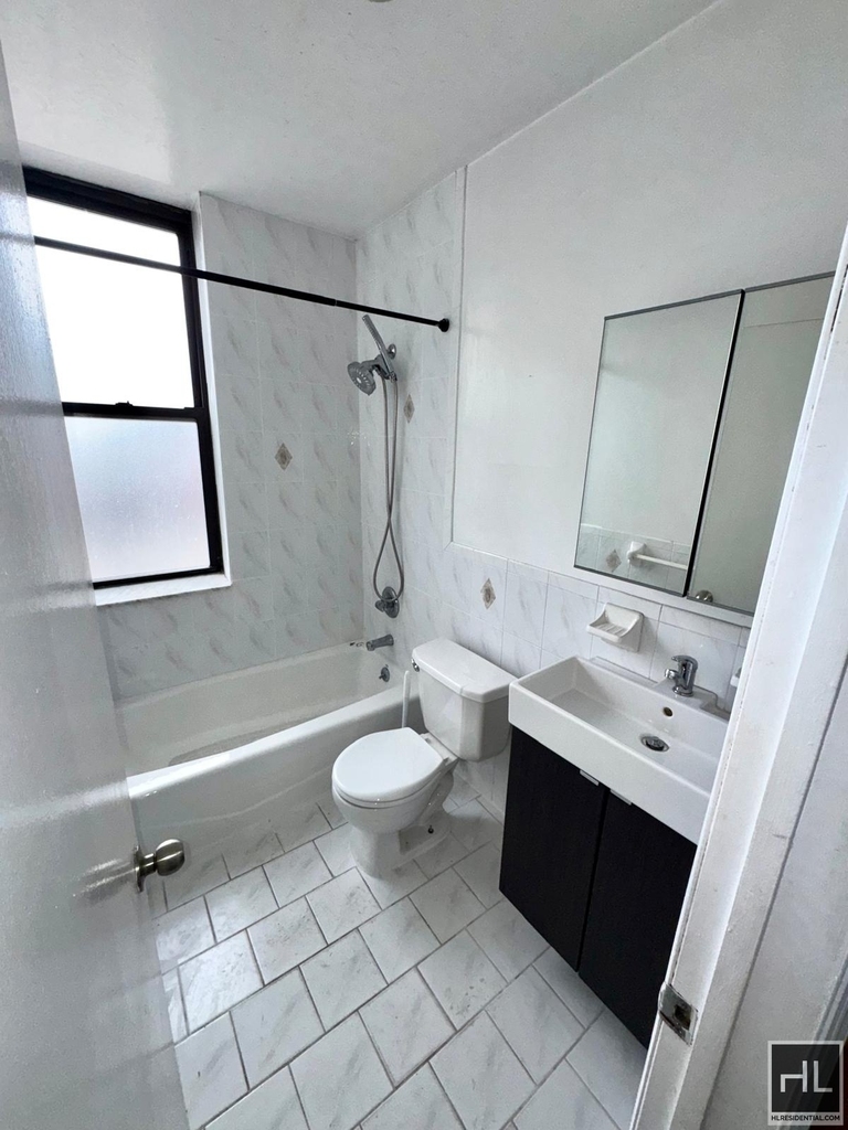 36 Avenue - Photo 10