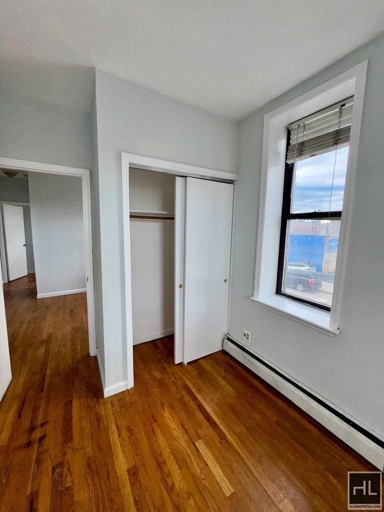 36 Avenue - Photo 3