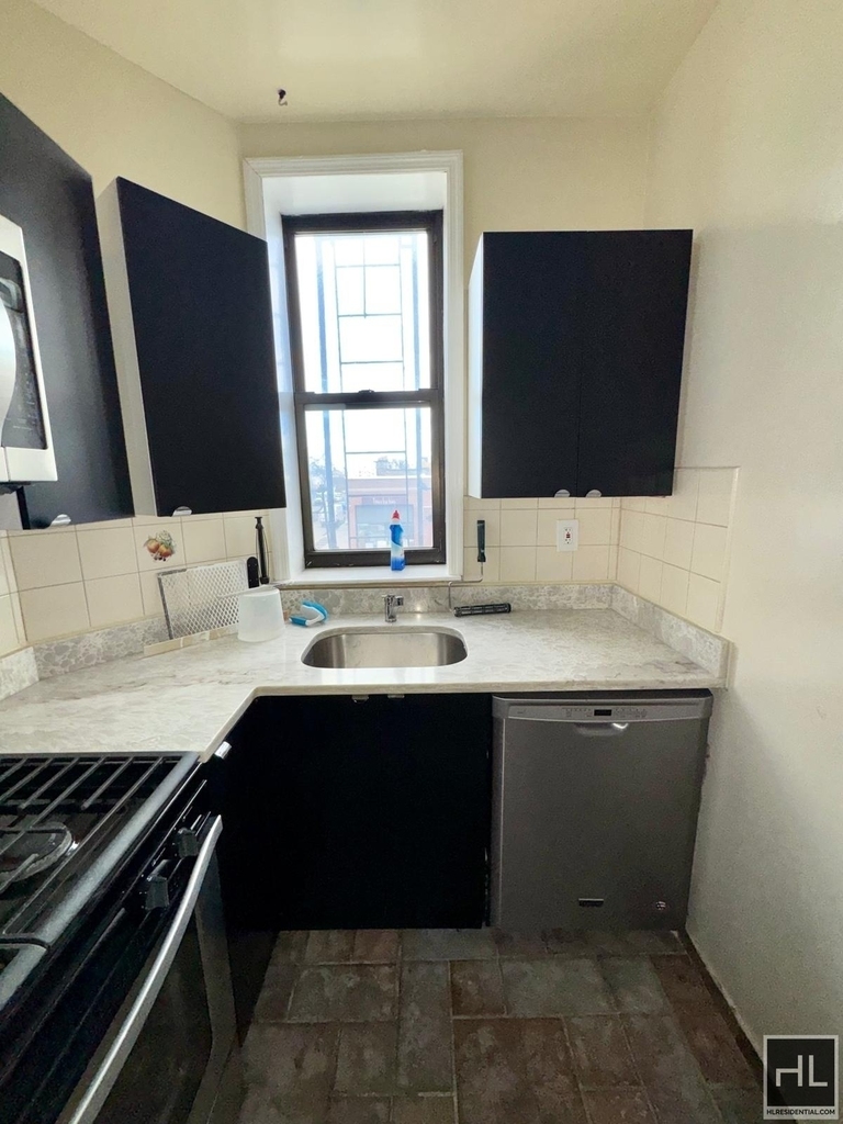 36 Avenue - Photo 7
