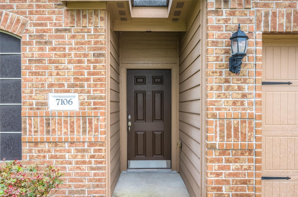 7106 Montclair Peak Lane - Photo 3