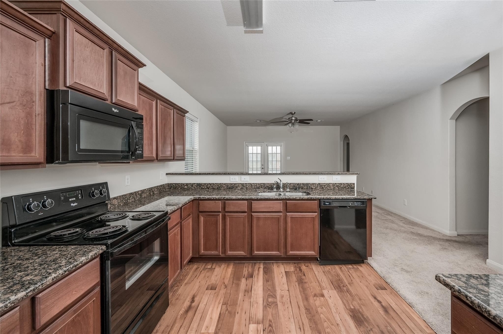 7106 Montclair Peak Lane - Photo 6