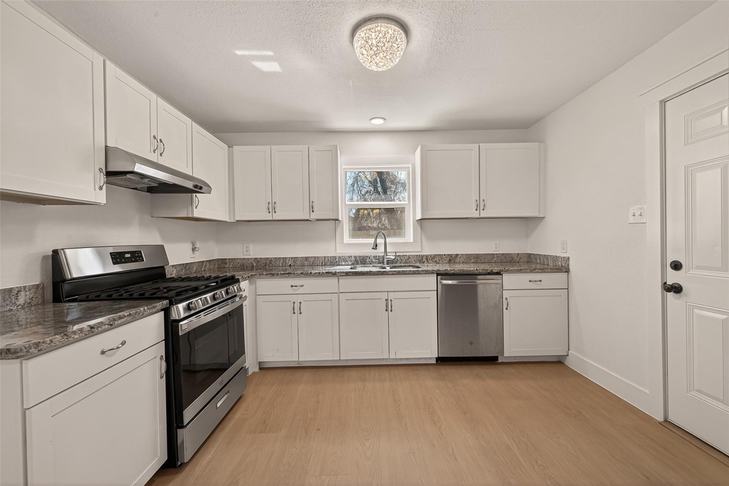3209 Mccrarey Drive - Photo 16