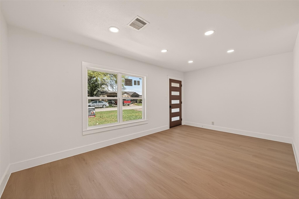 3209 Mccrarey Drive - Photo 10