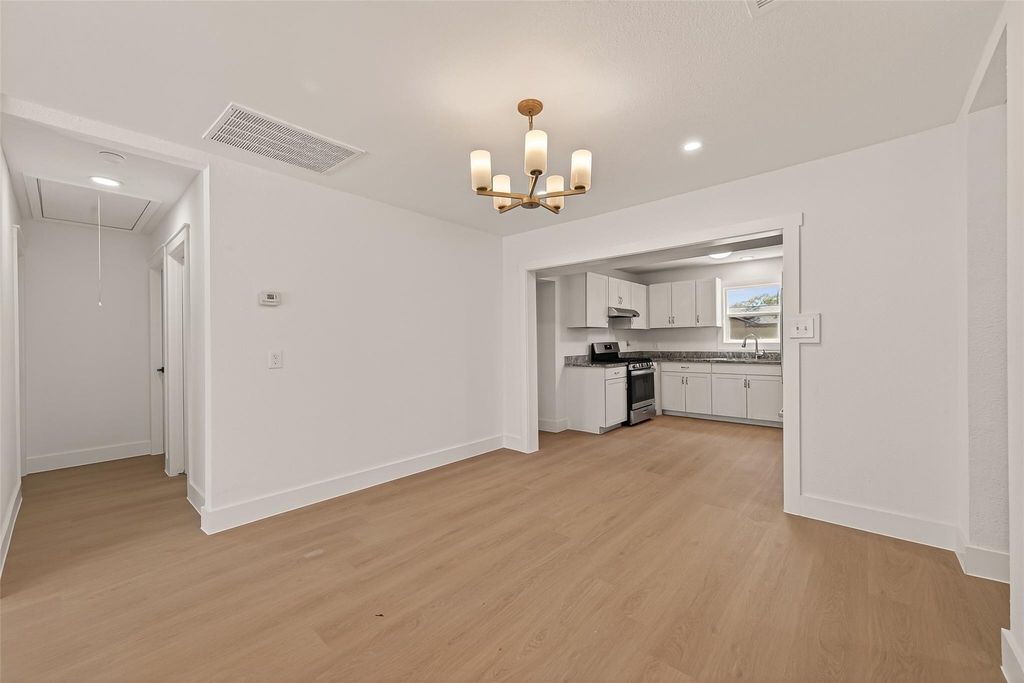 3209 Mccrarey Drive - Photo 11