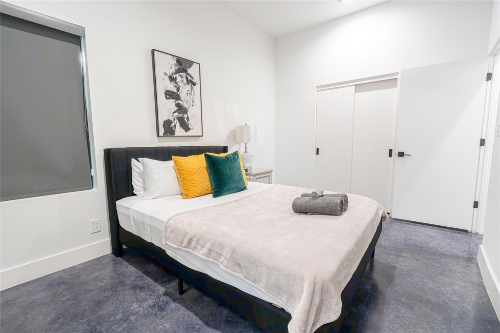 709 Memorial Heights Drive - Photo 44