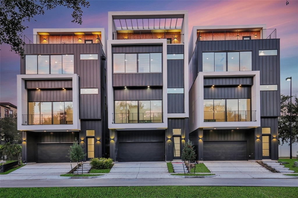 709 Memorial Heights Drive - Photo 1