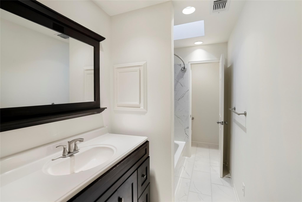 2213 Stanford Street - Photo 9