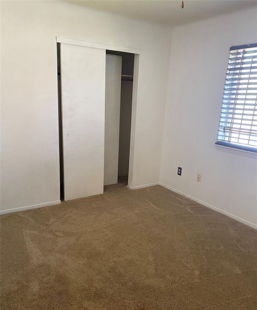 7422 Gatebriar Court - Photo 5