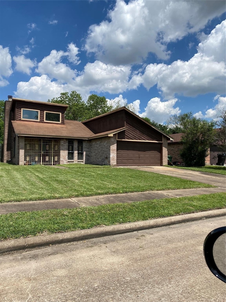 7422 Gatebriar Court - Photo 0
