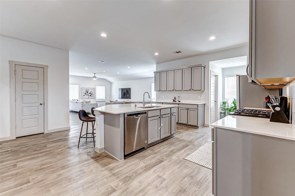 1731 William Scott Street - Photo 7