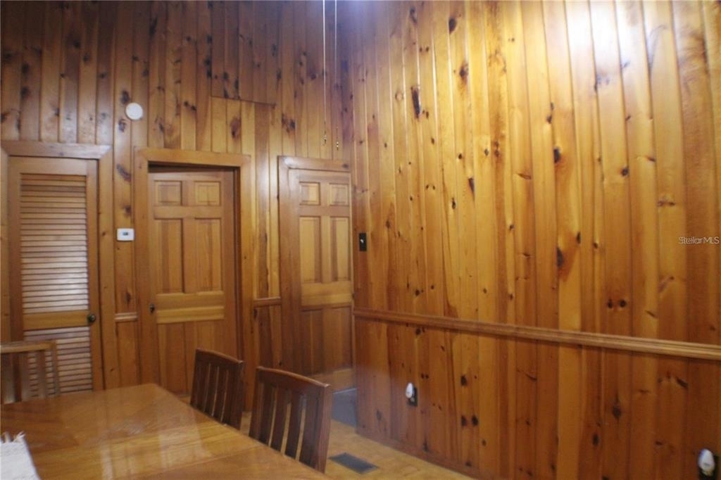 3045 Yorkshire Drive - Photo 4