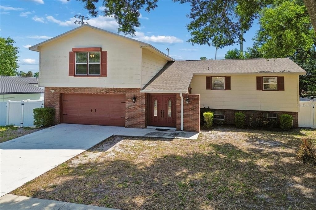 2620 Giant Place - Photo 0
