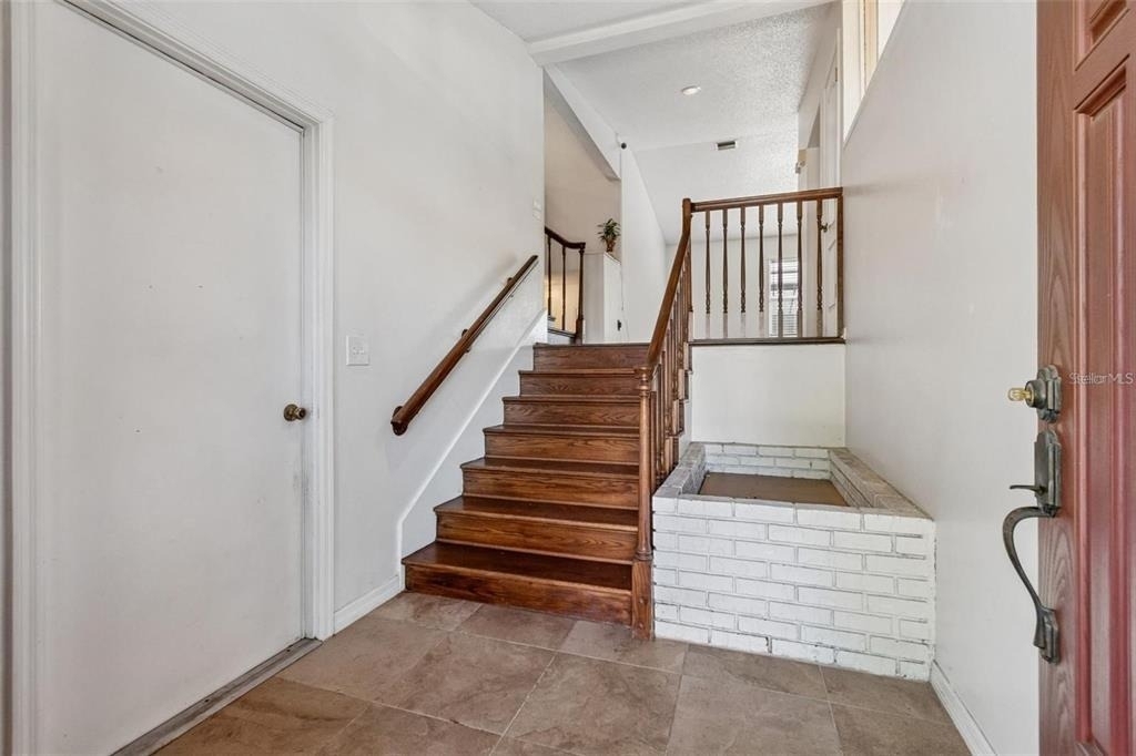 2620 Giant Place - Photo 2
