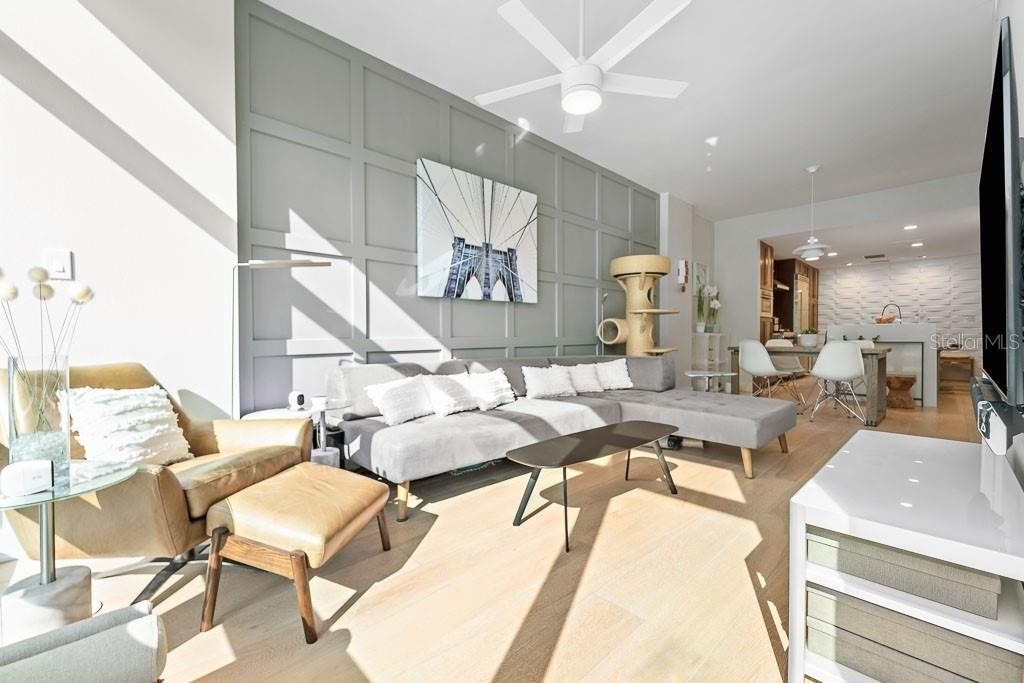 1120 E Kennedy Boulevard - Photo 3