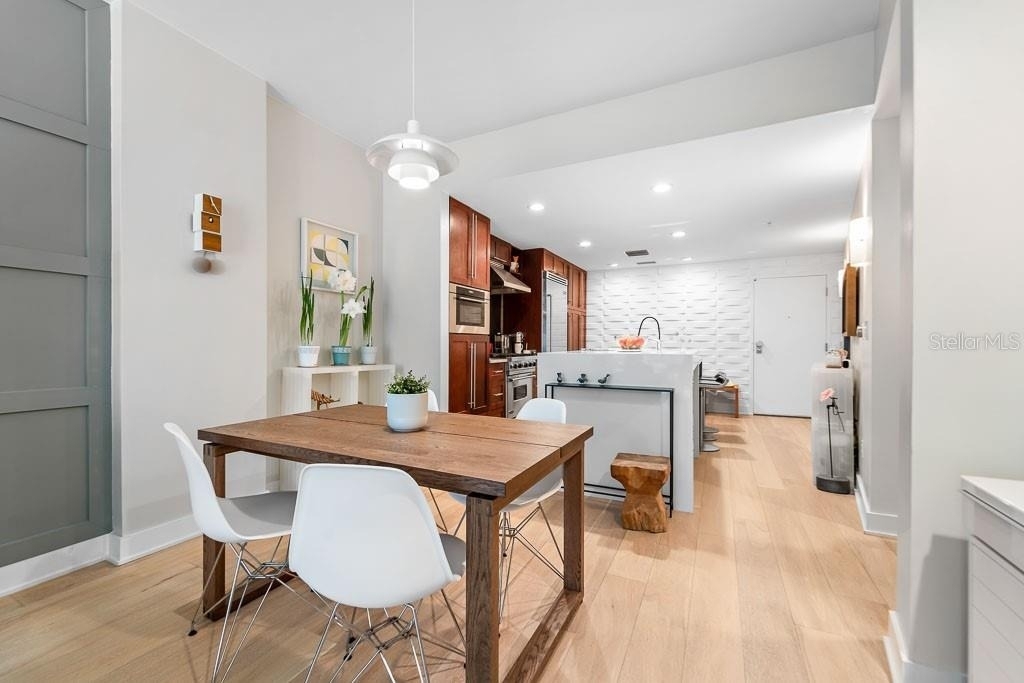 1120 E Kennedy Boulevard - Photo 9