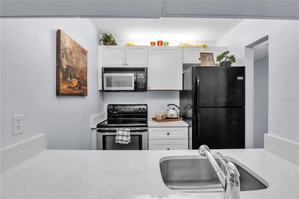 1799 N Highland Avenue - Photo 0
