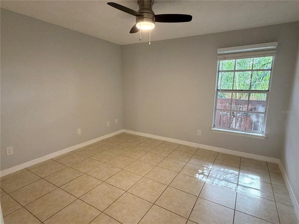 10200 Gandy Boulevard N - Photo 11