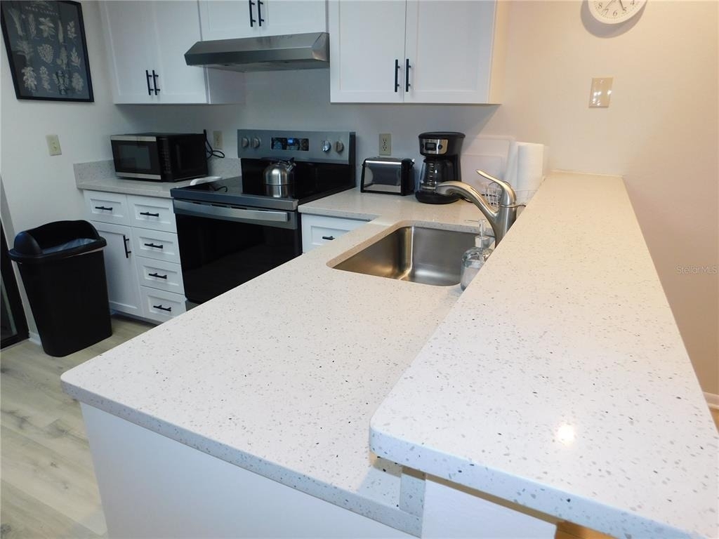 218 Woodlake Wynde - Photo 6
