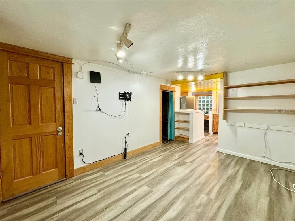 6601 N Navin Avenue - Photo 3