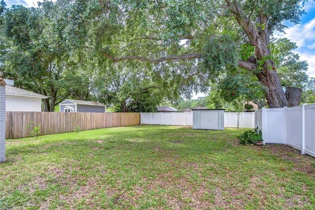 4420 67th Street N - Photo 32