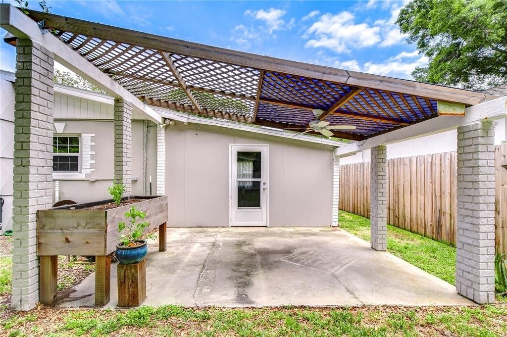 4420 67th Street N - Photo 29