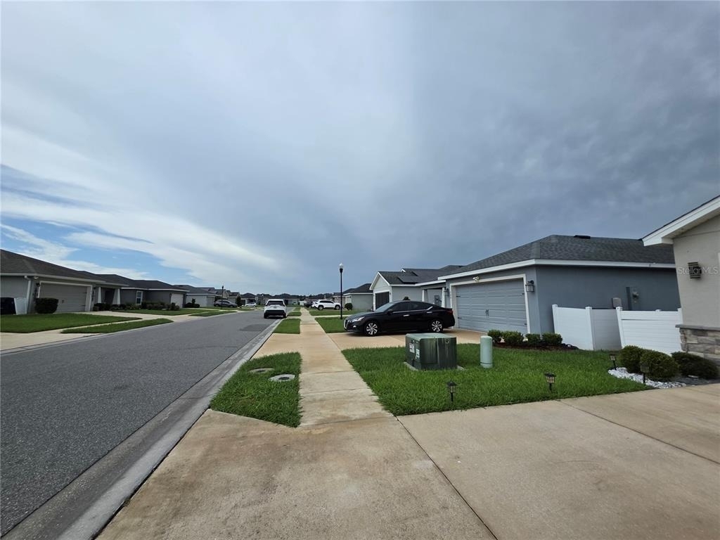 424 Capri Way - Photo 33