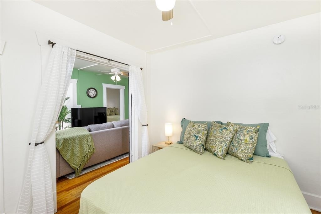 1043 7th Avenue N - Photo 7