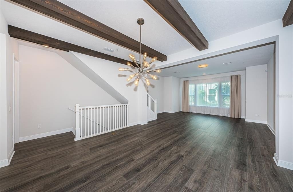 815 Burlington Avenue N - Photo 6