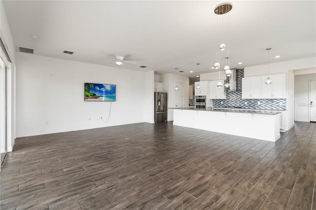 2709 Greenlands Street - Photo 6