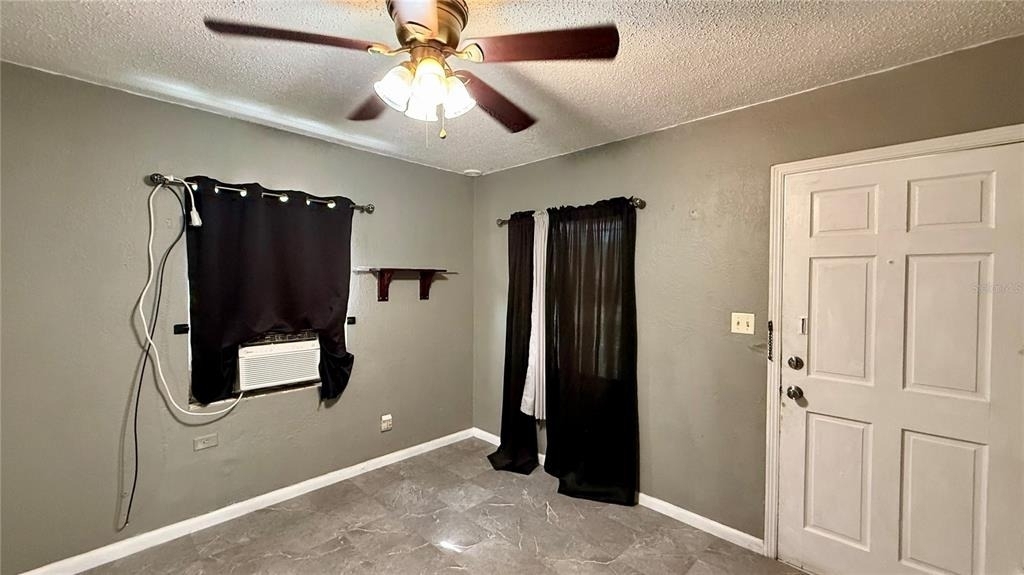 202 E Polk Street - Photo 6