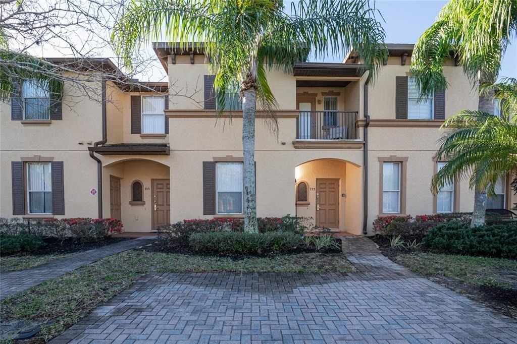 733 Calabria Avenue - Photo 0