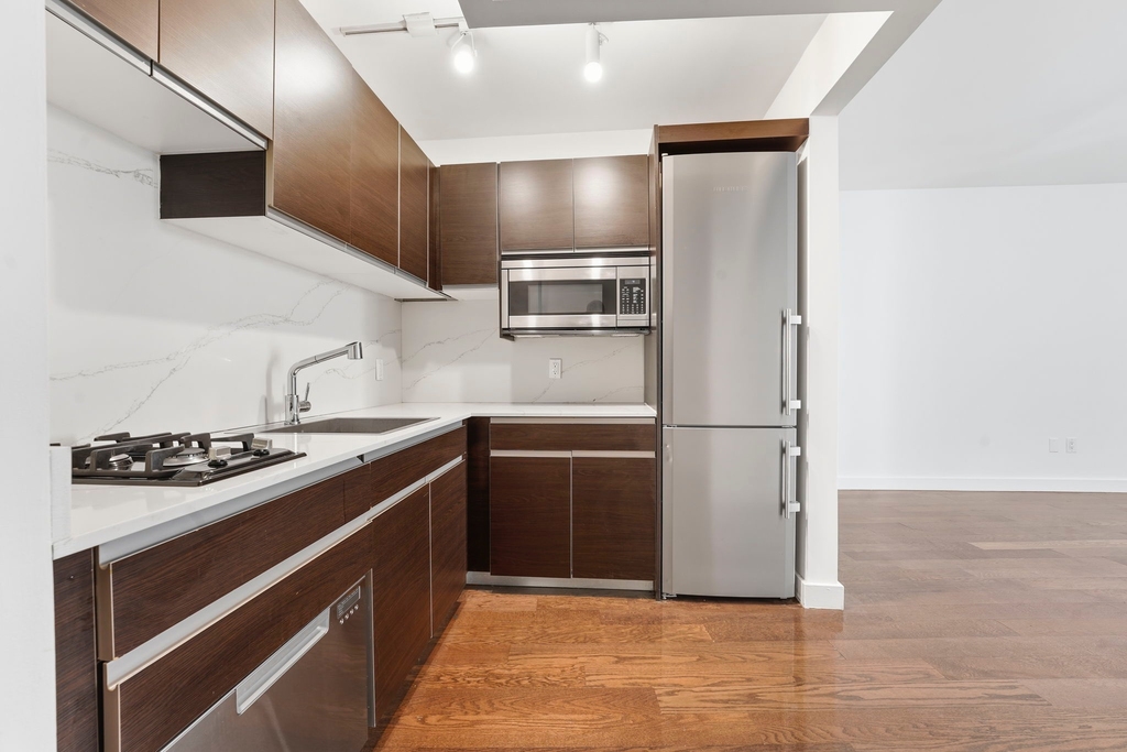 116 John Street - Photo 2