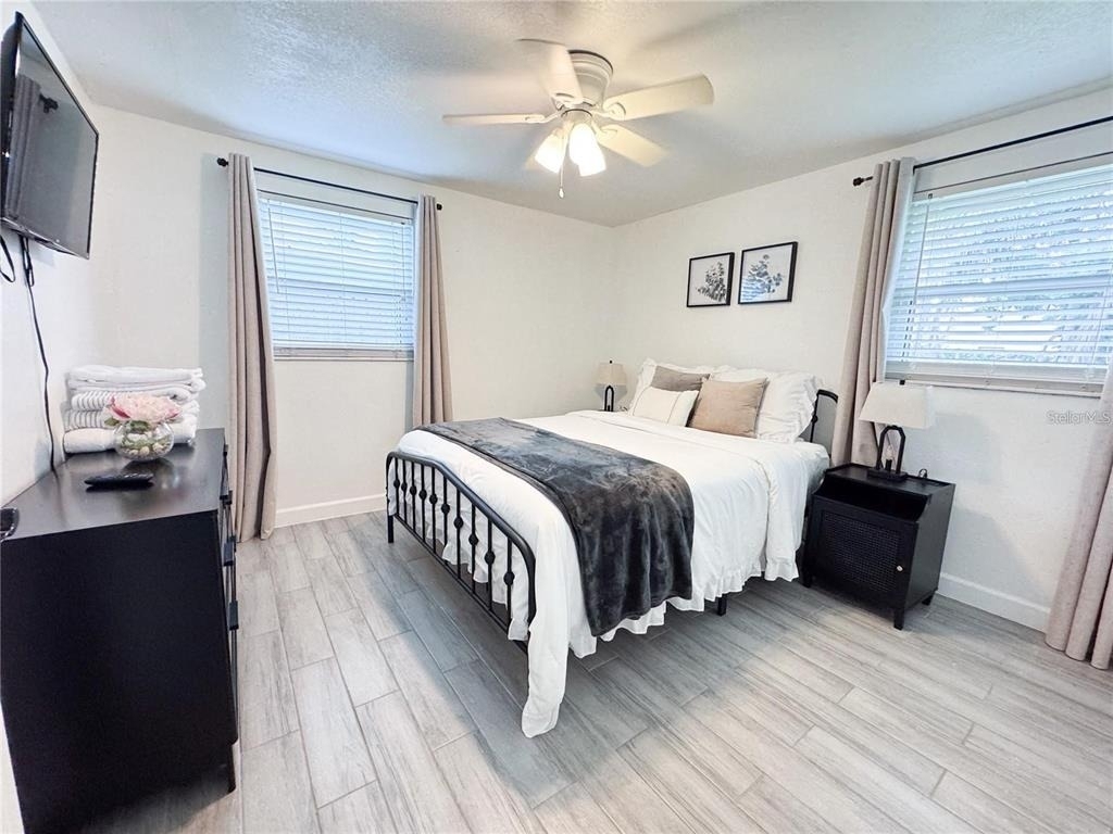 9616 Pine Ridge Avenue - Photo 16