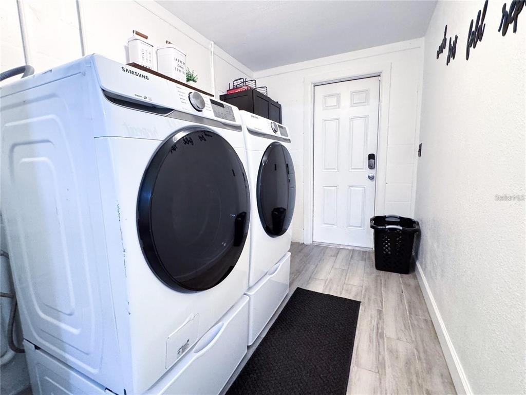 9616 Pine Ridge Avenue - Photo 20