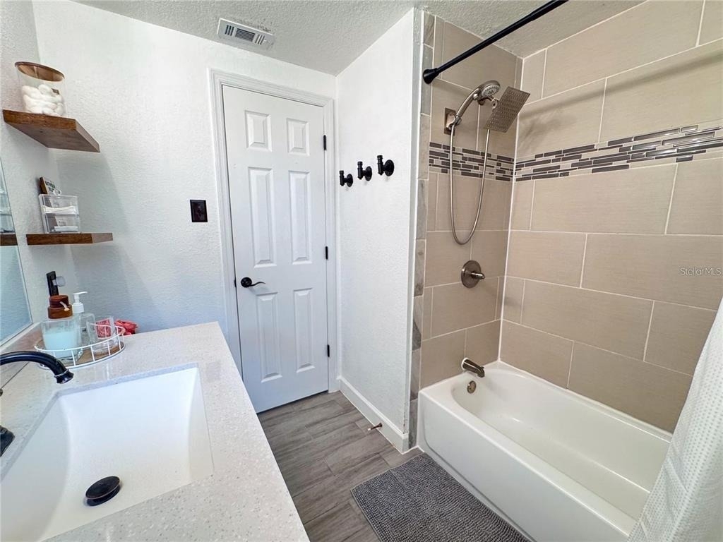 9616 Pine Ridge Avenue - Photo 12