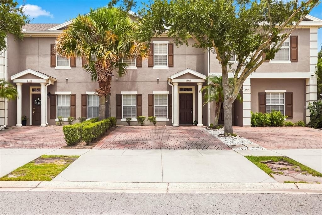 2402 Caravelle Circle - Photo 0