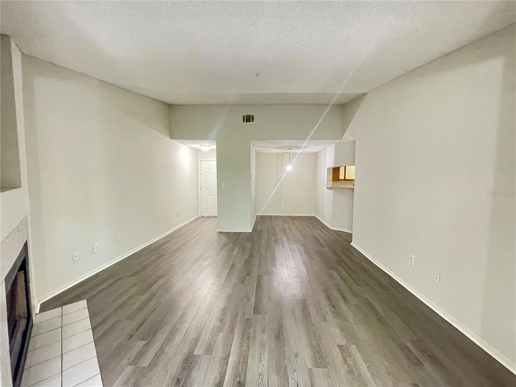 199 Afton Square - Photo 10