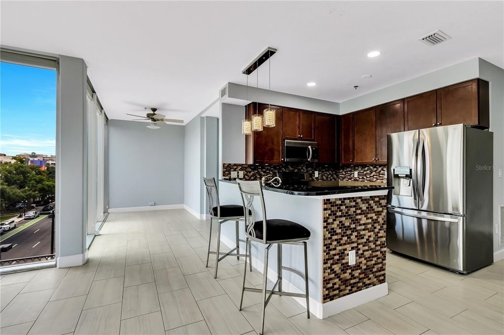 151 E Washington Street - Photo 9