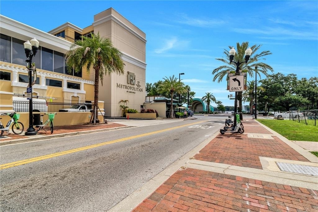 151 E Washington Street - Photo 3