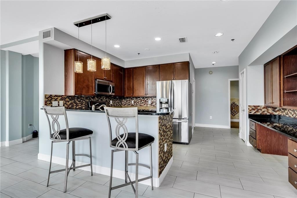 151 E Washington Street - Photo 10