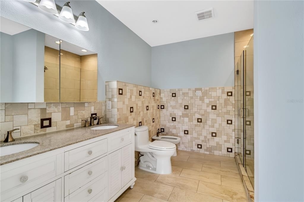 151 E Washington Street - Photo 16