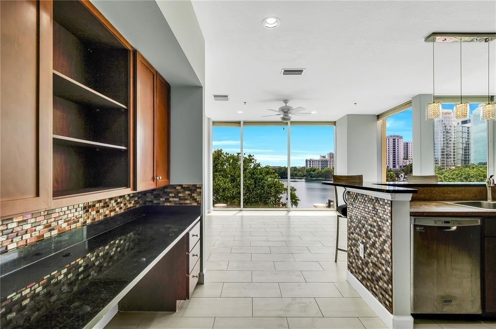 151 E Washington Street - Photo 12